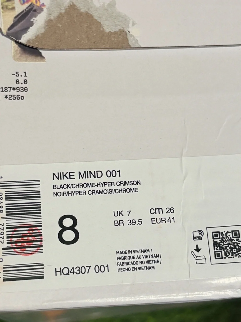 Black Nike mind slides